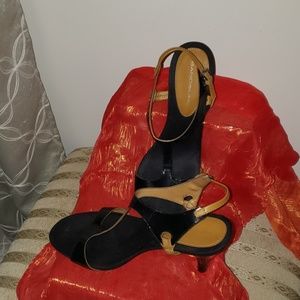 Bandolino " Phyllisse" Strappy sandal